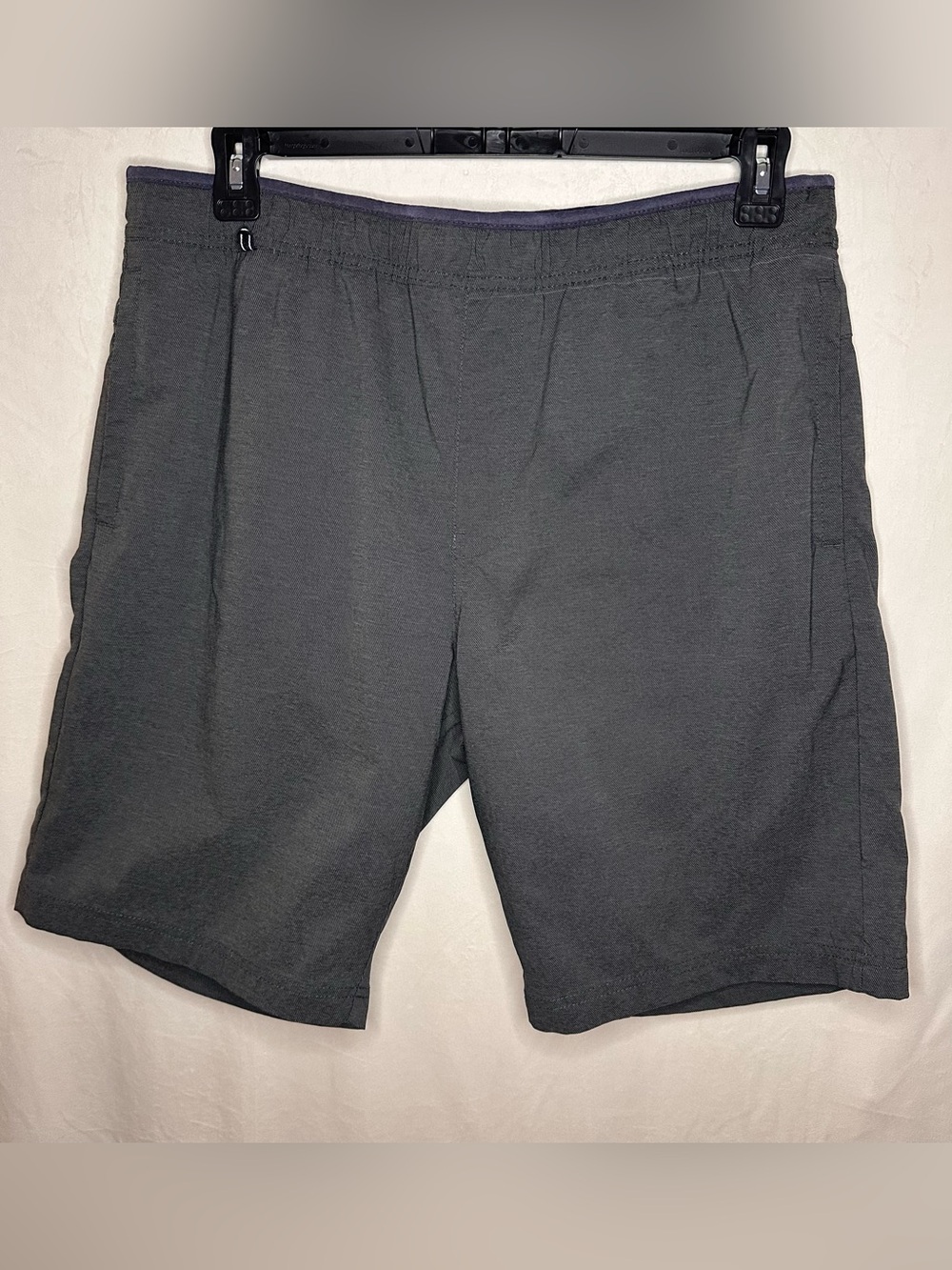Voyager Active Performance Gym Swimming Gray Shorts Zipper Front Pockets Size XL